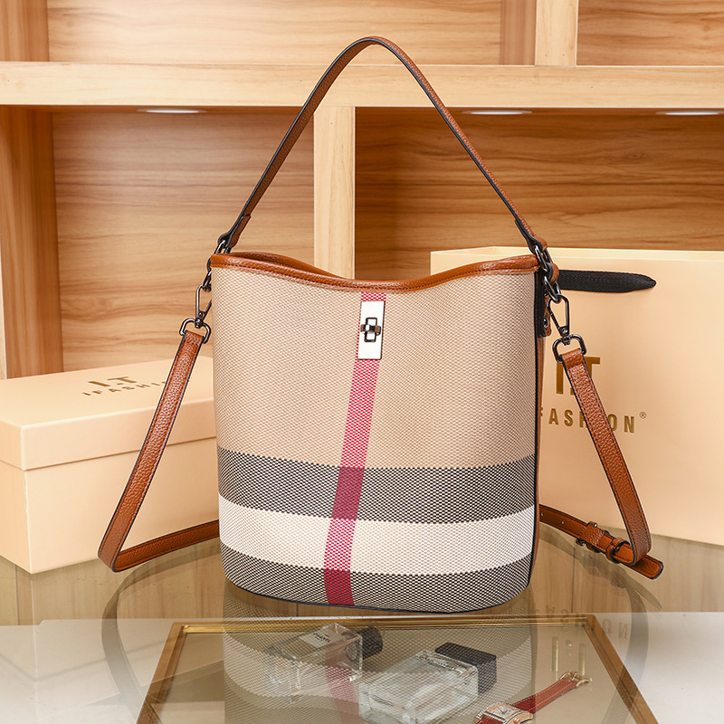 Betaalbare luxe dameshandtas v - Luxury Bags That Are Affordable recensie en prijs