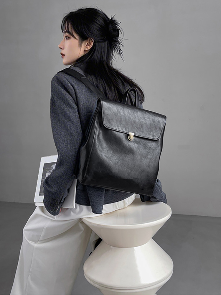 Luxe merkrugzak van echt leer  - Luxury Bags Women Brands recensie en prijs