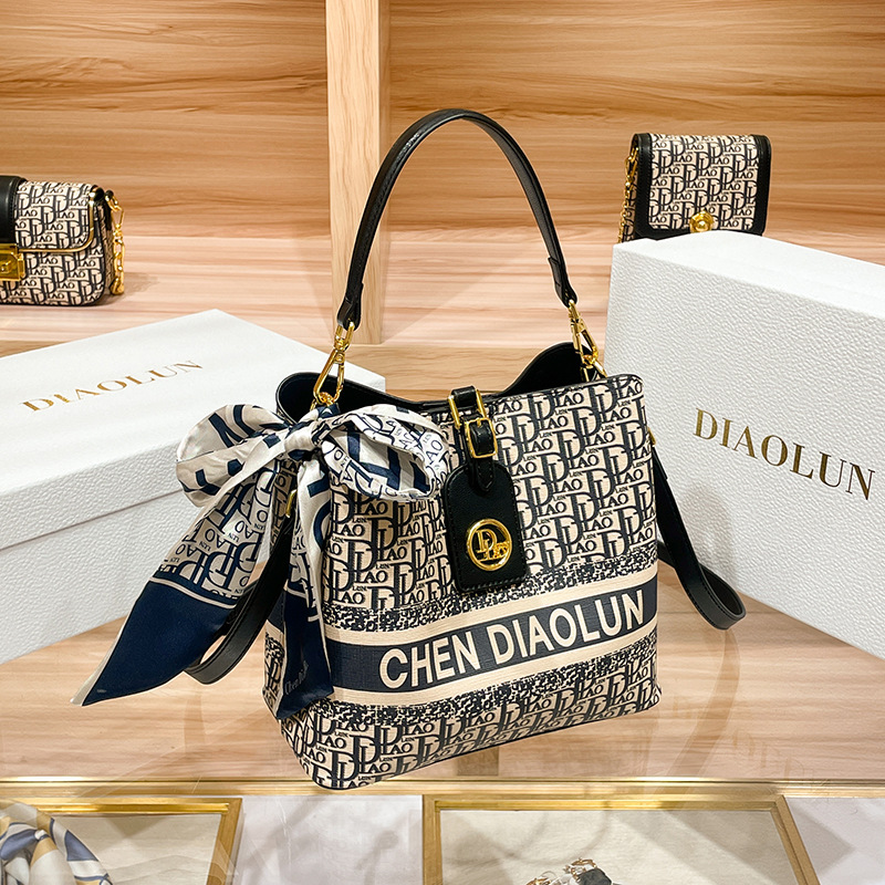 Populaire klassieke dameshandt - Luxury Bags For Sale recensie en prijs
